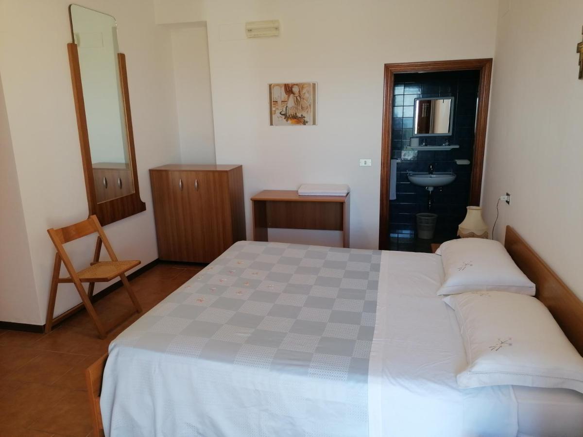 Camere Da Anna Maria Assisi Oda fotoğraf